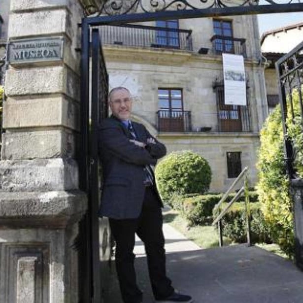 Dr. Iñaki Bazán